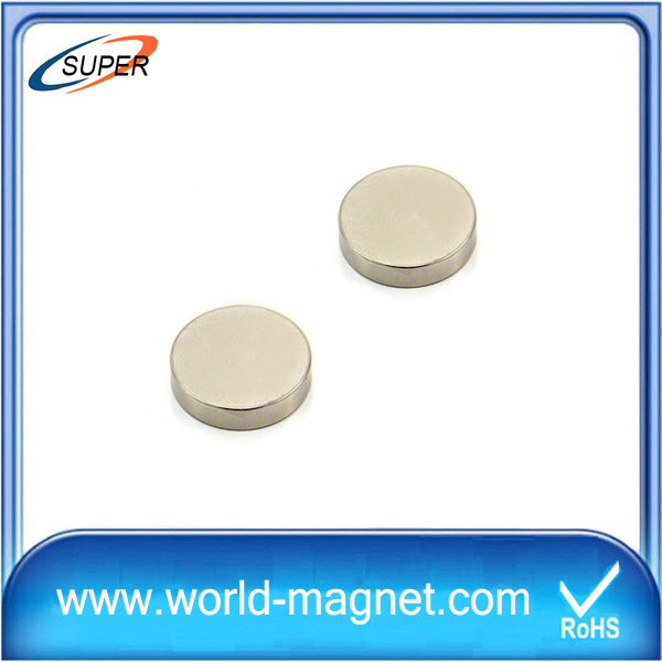Permanent sintered disc magnets for handbags